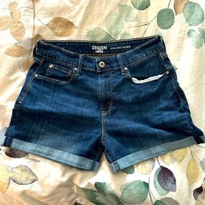 Levi’s DENIZEN Jean shorts